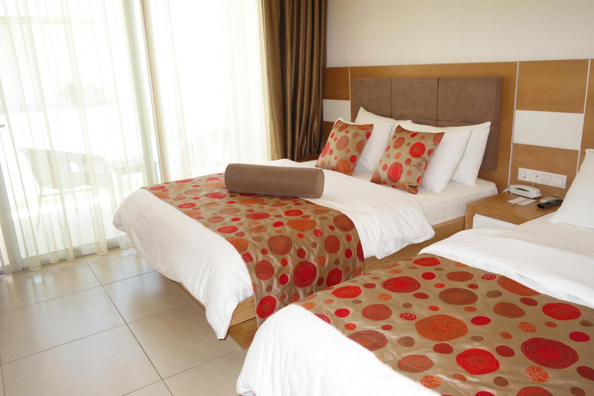 Zest Exclusive Hotel & Spa 오르타켄트 객실 사진
